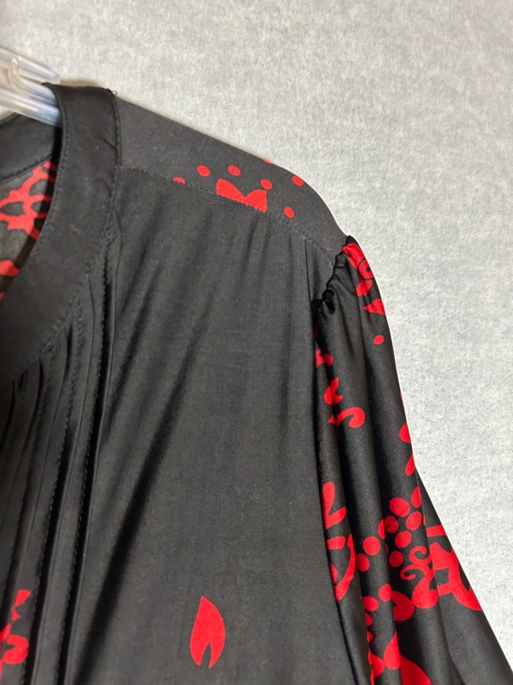 SERENGETI Long Line Jersey Knit Wrinkle Resistant Front Tucks Oversized Top - Picture 5 of 16